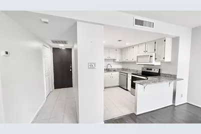2016 Main Street #1914, Houston, TX 77002 - Photo 4
