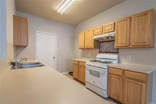 11906 Chetman Dr, Houston, TX 77065 - Photo 6