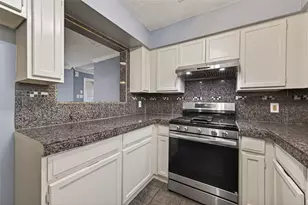 11806 Roandale Dr, Houston, TX 77048 - Photo 10
