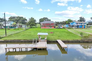 2342 County Rd 297, Sargent, TX 77414 - Photo 4