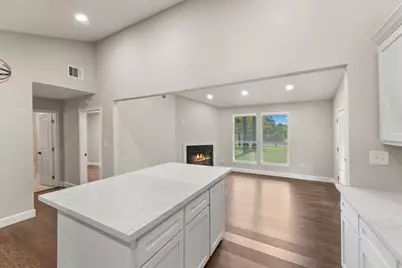905 Franconia Drive, Conroe, TX 77316 - Photo 6