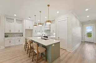 4046 Miramar Ct, Galveston, TX 77554 - Photo 6