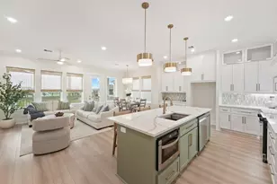 4046 Miramar Ct, Galveston, TX 77554 - Photo 2