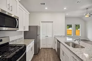 10355 Red Cardinal Dr, Cleveland, TX 77328 - Photo 6