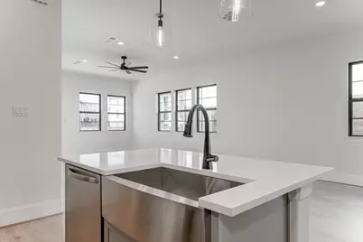 12016 Royal Oaks Banner Way, Houston, TX 77082 - Photo 10