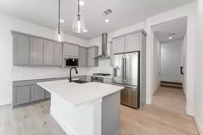 12016 Royal Oaks Banner Way, Houston, TX 77082 - Photo 6