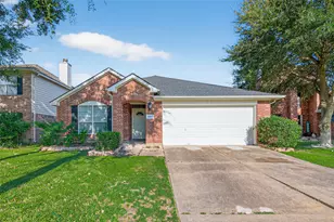 6927 Great Oaks Shadow Dr, Houston, TX 77083 - Photo 1