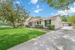 5643 Cheena Dr, Houston, TX 77096 - Photo 2