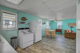 4114 Liberty Dr, Galveston, TX 77554 - Photo 6