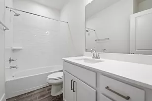 7902 Jasper Mdws Wy, Angleton, TX 77515 - Photo 6