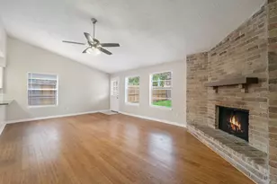 16302 Cypress Point Dr, Cypress, TX 77429 - Photo 4