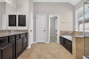 11306 Misty Willow Ln, Tomball, TX 77375 - Photo 18