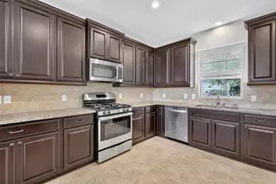 11306 Misty Willow Ln, Tomball, TX 77375 - Photo 14