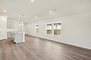 18718 Timber Gln Dr, Montgomery, TX 77316 - Photo 8