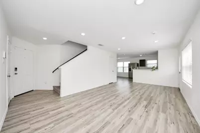 8650 Bar Harbor Drive, Baytown, TX 77521 - Photo 4