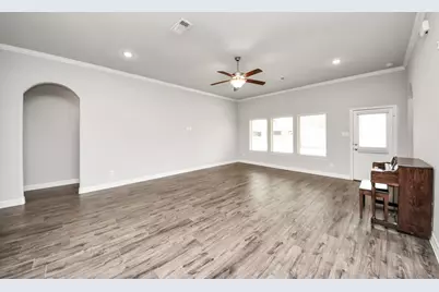 241 Woodhaven Drive, West Columbia, TX 77486 - Photo 8