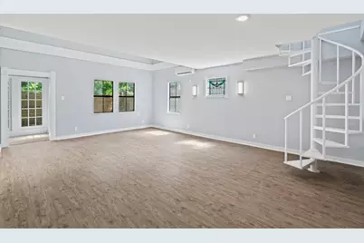 204 E Houston Street #B, Highlands, TX 77562 - Photo 2