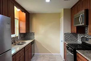 9619 Beverly Hill St, Houston, TX 77063 - Photo 2