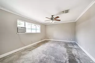 16511 Clearcrest Dr, Houston, TX 77059 - Photo 14