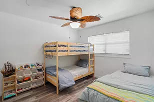 531 Pompano St, Bayou Vista, TX 77563 - Photo 18