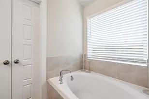 26175 Ethereal Rd, La Marque, TX 77568 - Photo 22