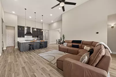 9206 Bluestem Court, Manvel, TX 77578 - Photo 8