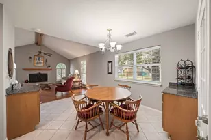 4949 Pleasure Lake Ln, Willis, TX 77318 - Photo 10