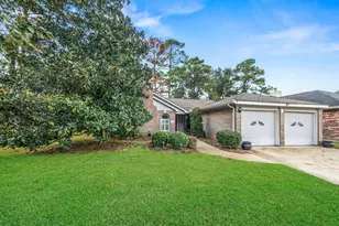 4949 Pleasure Lake Ln, Willis, TX 77318 - Photo 2