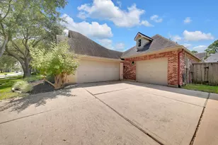 1451 Hatchmere Pl, Spring, TX 77379 - Photo 2