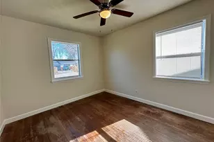 9434 Fairland Dr, Houston, TX 77051 - Photo 10