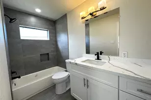 9434 Fairland Dr, Houston, TX 77051 - Photo 8
