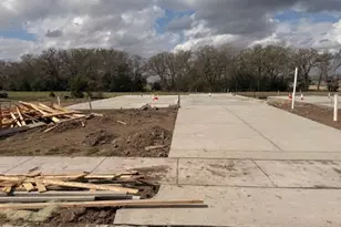 10652 Knox Landing Dr, Bryan, TX 77845 - Photo 1