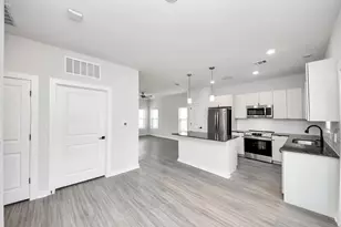 7711 Longmire Rd, Conroe, TX 77304 - Photo 14