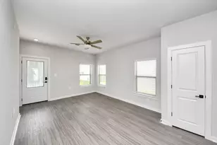 7711 Longmire Rd, Conroe, TX 77304 - Photo 18