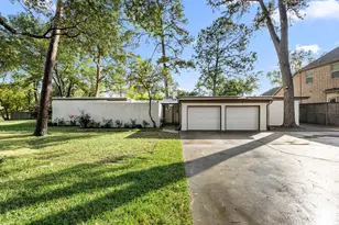 12803 Hansel Ln, Houston, TX 77024 - Photo 2