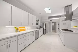 12803 Hansel Ln, Houston, TX 77024 - Photo 14