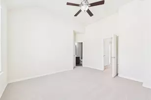 10606 Shadow Elm Ct, Houston, TX 77043 - Photo 44