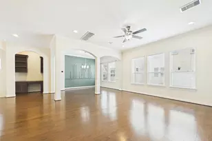 10606 Shadow Elm Ct, Houston, TX 77043 - Photo 26