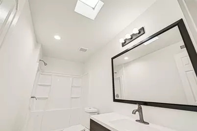 800 Post Oak Boulevard #34, Houston, TX 77056 - Photo 14