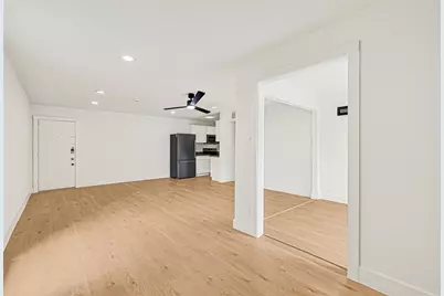 800 Post Oak Boulevard #34, Houston, TX 77056 - Photo 2