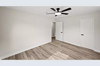 3011 Freshmeadows Drive, Houston, TX 77063 - Photo 38