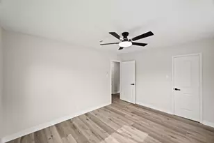3011 Freshmeadows Dr, Houston, TX 77063 - Photo 38