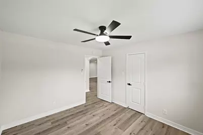 3011 Freshmeadows Drive, Houston, TX 77063 - Photo 26