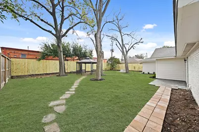 3011 Freshmeadows Drive, Houston, TX 77063 - Photo 42