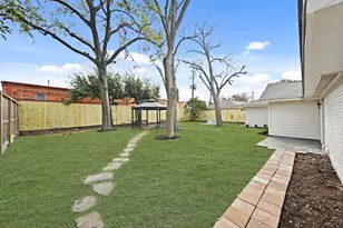 3011 Freshmeadows Dr, Houston, TX 77063 - Photo 44