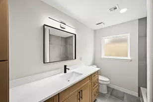 3011 Freshmeadows Dr, Houston, TX 77063 - Photo 32