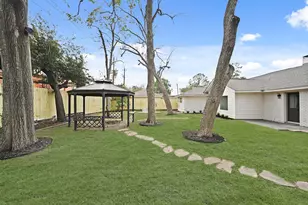 3011 Freshmeadows Dr, Houston, TX 77063 - Photo 46
