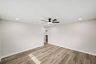 3011 Freshmeadows Dr, Houston, TX 77063 - Photo 22