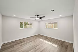 3011 Freshmeadows Dr, Houston, TX 77063 - Photo 24