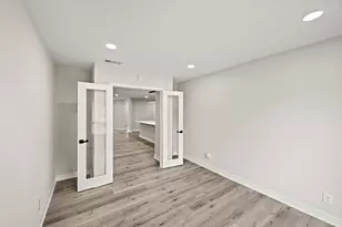 3011 Freshmeadows Dr, Houston, TX 77063 - Photo 20